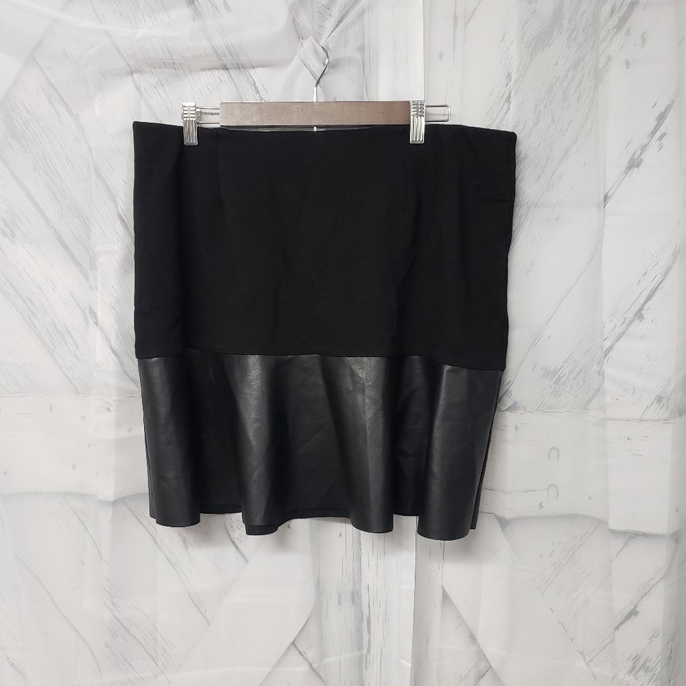 Cabi Black Jersey & Faux Leather A Line Mini Skirt Size XL